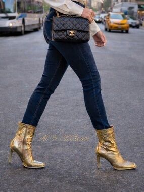 Michael Kors Kelsea Bootie Pale Gold Metallic Leather Heeled Ankle Boots 7M NWB